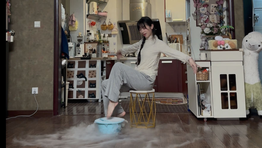 《 仙 女 濯 足 图 》