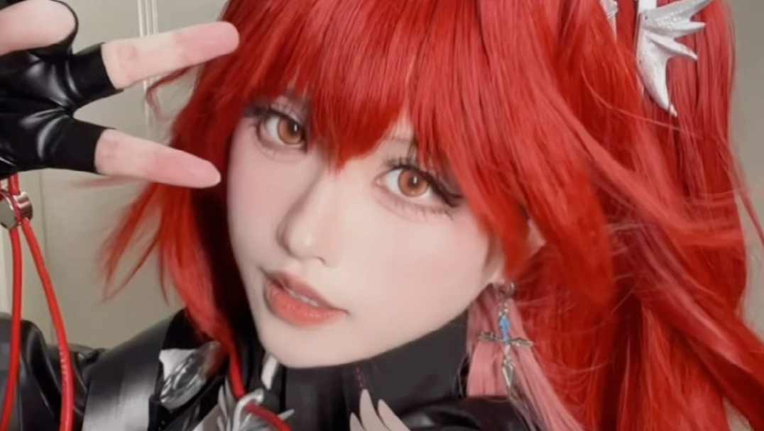 那就再来一条小乐吧！超大杯新约能天使！我们都喜欢小苹果儿🍎