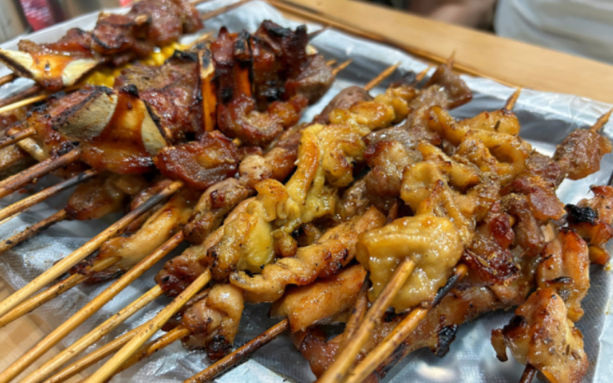 天津美食丨小海地烧烤TOP1，巨香的秘制烤鸡肉串～