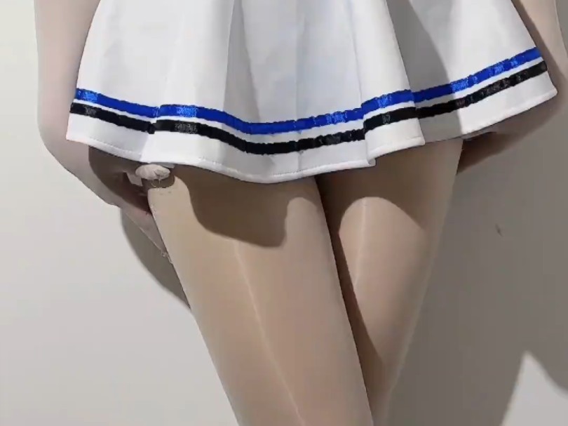 Oiled silk heels with white gloves!