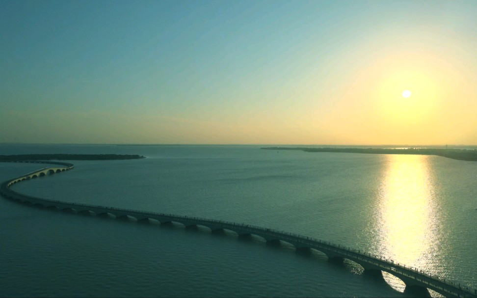 夕阳下的彩虹桥-大疆Air2 HDR航拍