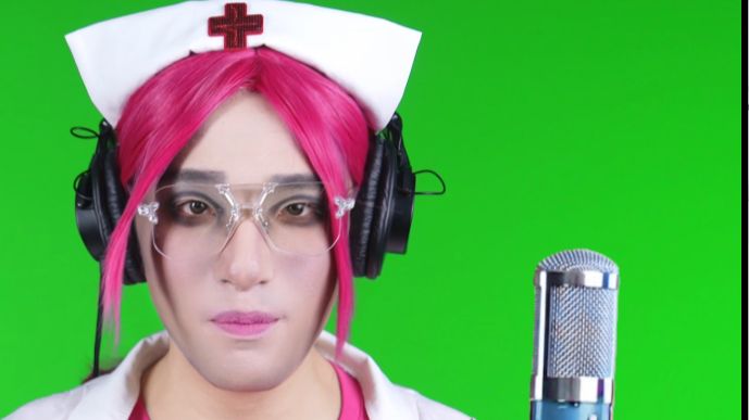 丹尼尔本人来了都愣几秒！！