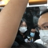 广  州  地  铁  ， 全  程  吵  架