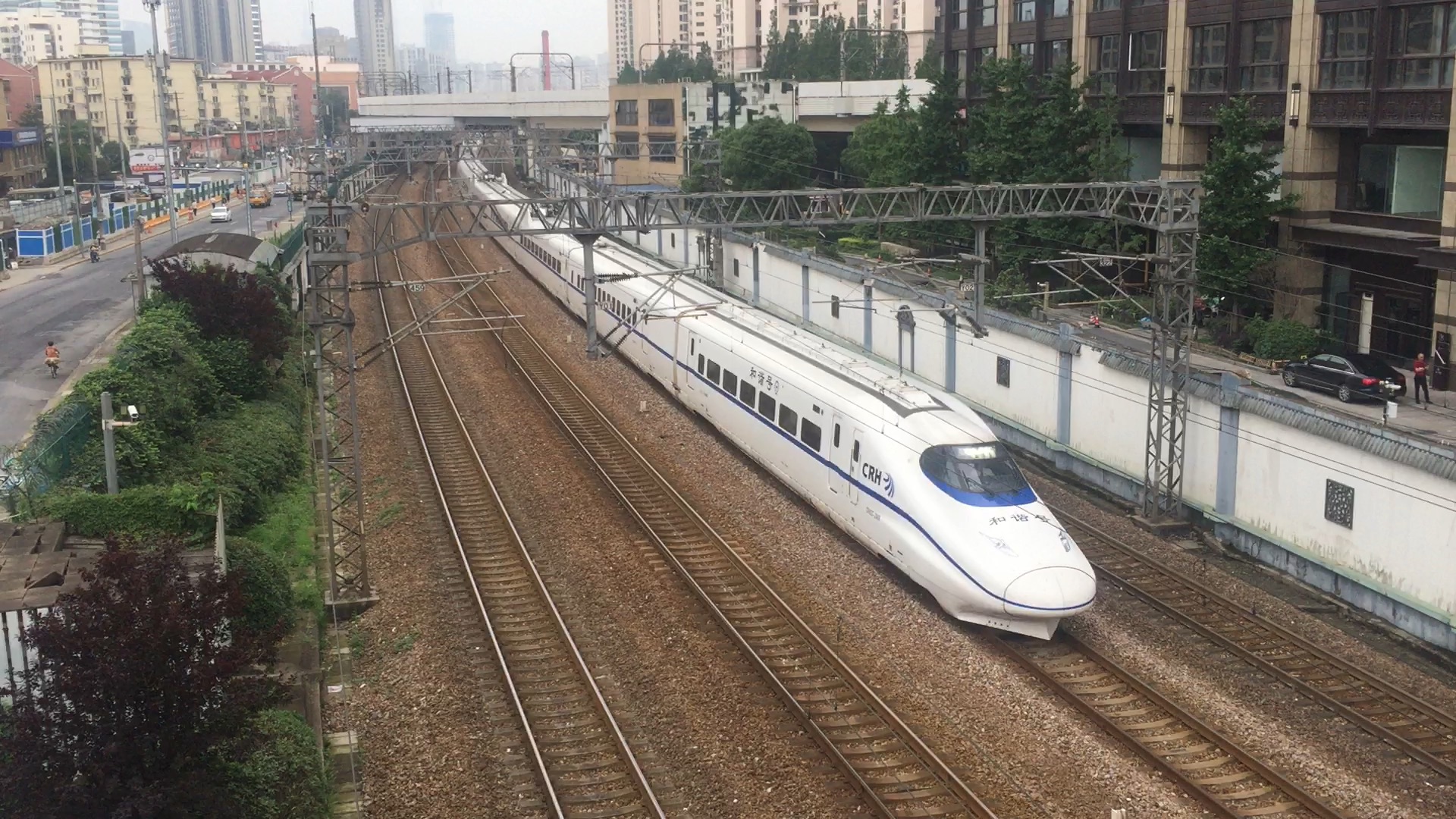 火车站随拍2crh2c受电弓检测重联88