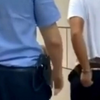 大神偷拍女厕结果被警察叔叔拷走了