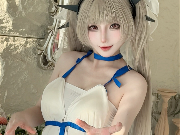 You can only look at me.