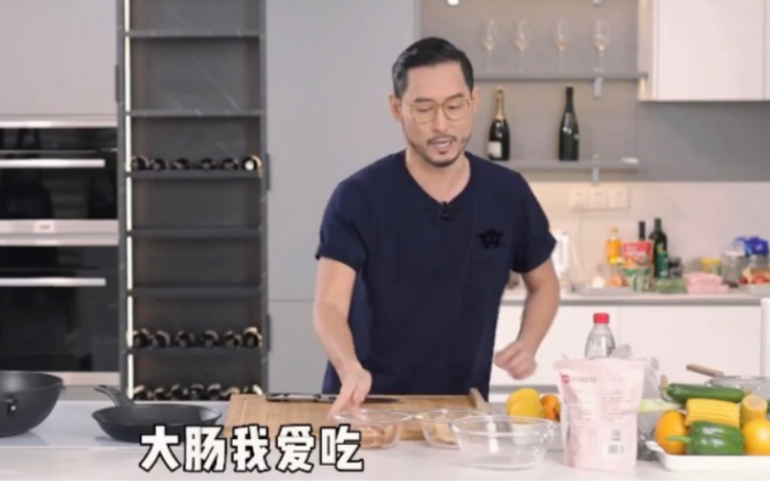 顶级厨师刘一帆再做家常菜酱烧大肠，你觉得怎么样呢？