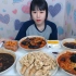 【韩国吃播】弗朗西斯卡吃炸酱面、海鲜面、糖醋肉；餐后零食（自带分P）