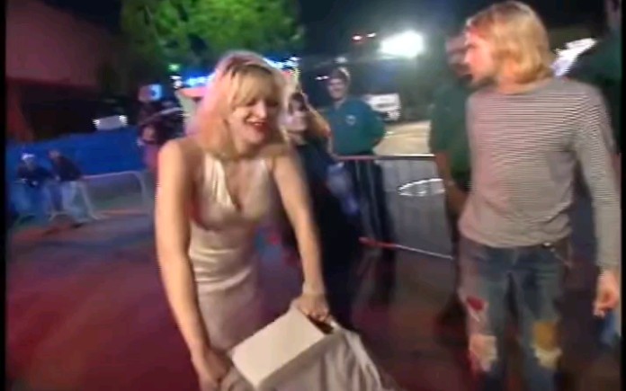 Kurt Cobain and Courtney Love - MTV VMAs 09_02_93