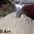 蚂蚁窝vs 800度铝水，牛人亲测，竟然获得了一件艺术品