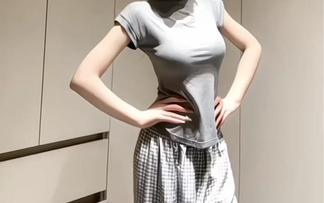 Can you give me two dollars? I'll buy a bag of salt. I feel like we're losing our relationship.