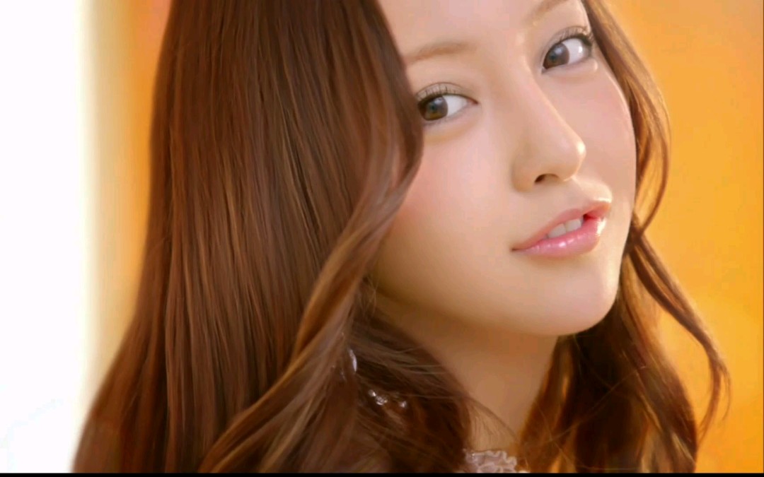 AKB48】你虎哥哥，正当红！虎牙的经典绝美CM！板野友美Beautylabo-哔哩哔哩