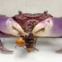 大黄蜂遇到饥饿的螃蟹，瞬间被肢解