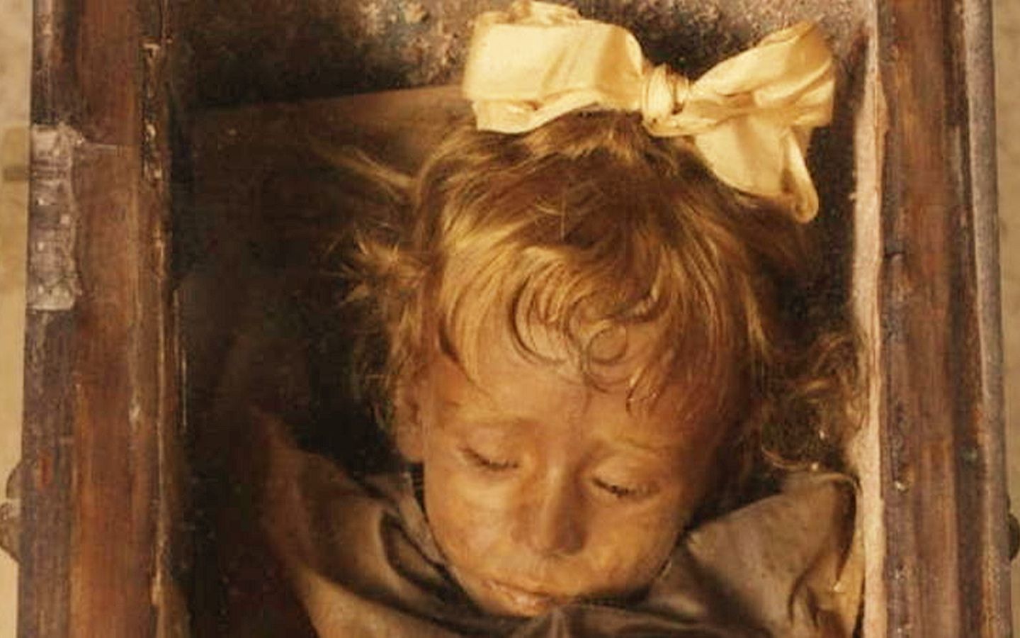 墓穴里的甜美女孩：由一位魔怔的父亲所创造的木乃伊历史【寰球大百科354】