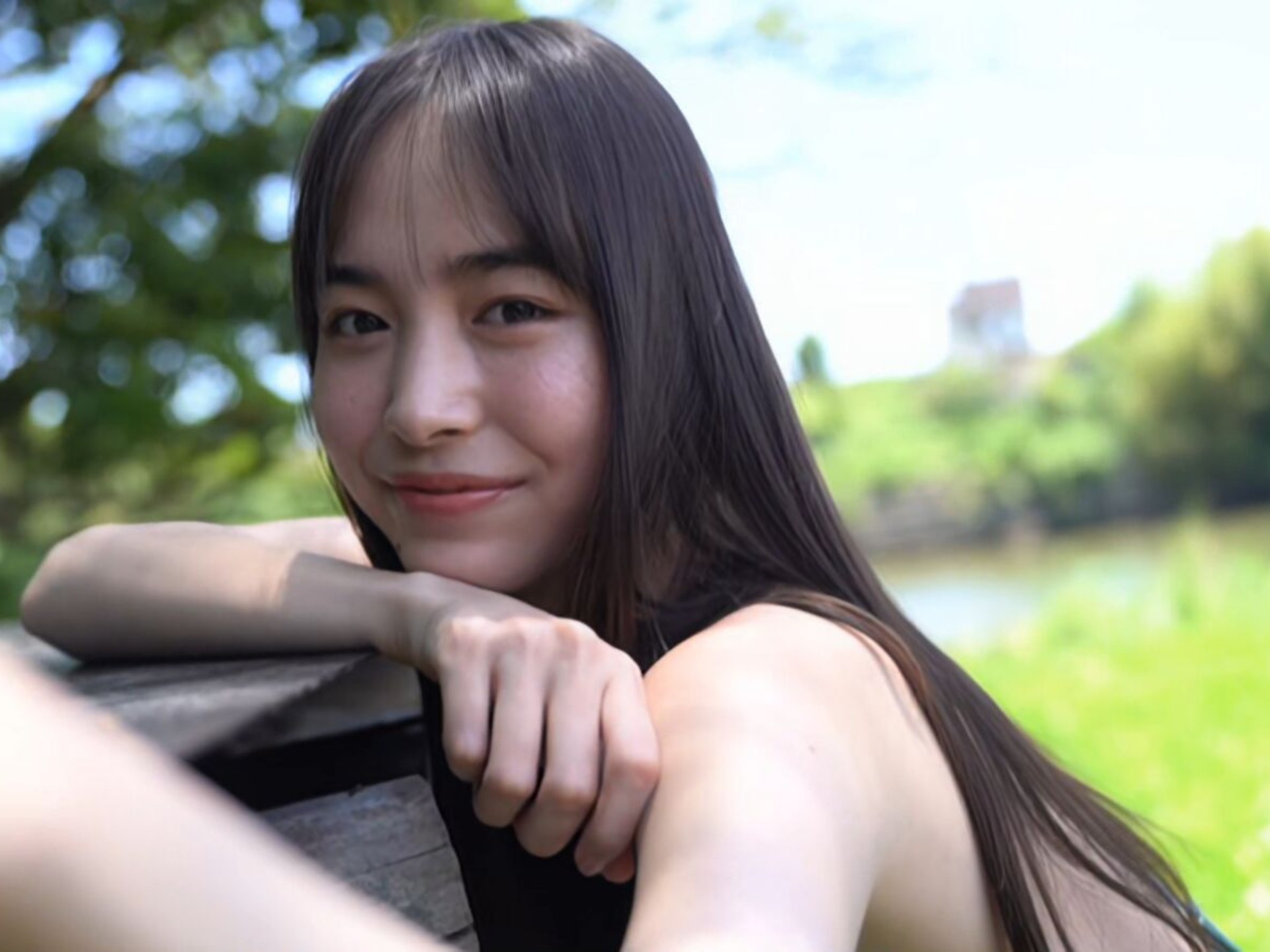 [4K修复版]井桁弘恵 - 写真集 未来はちょっと、なつかしい。