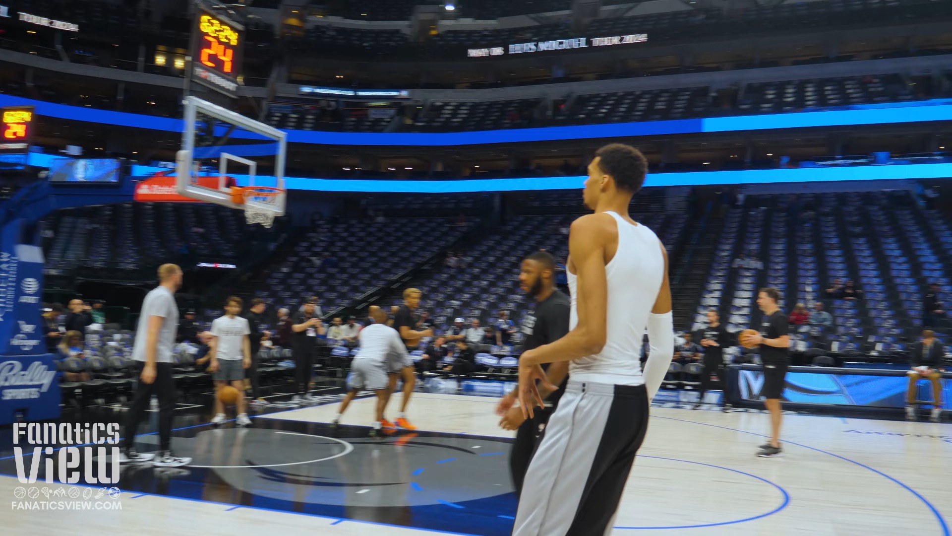 【训练】文班亚马18分赛前热身训练视频!运球，投篮，低位技术等一应俱全