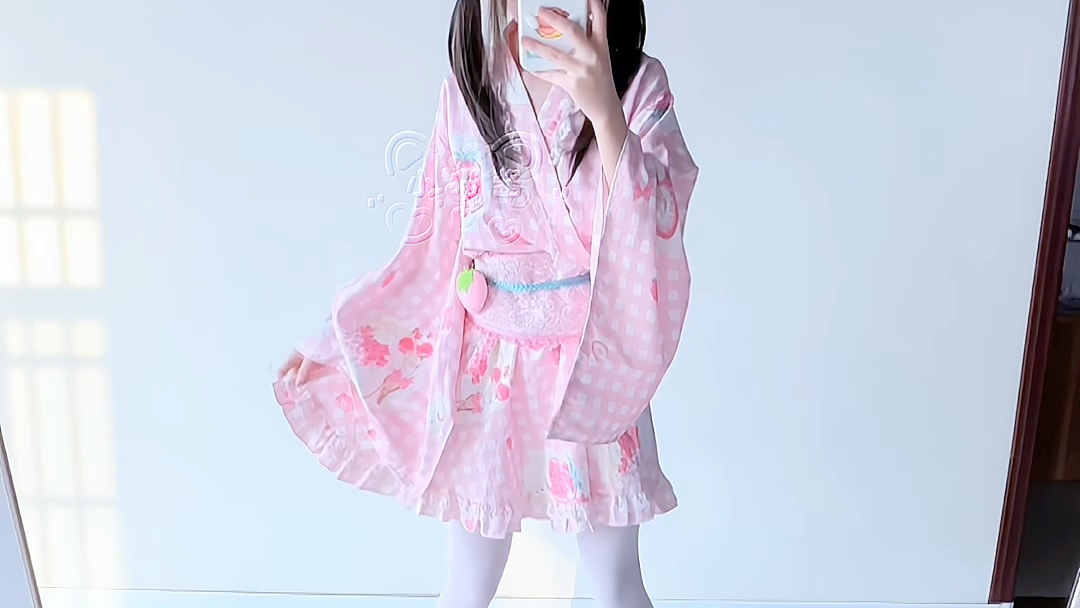 Bubble gum is delicious.