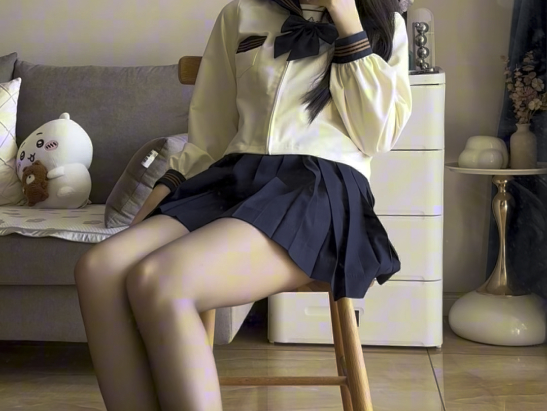 Baby, don't look at the copy. Look at me.