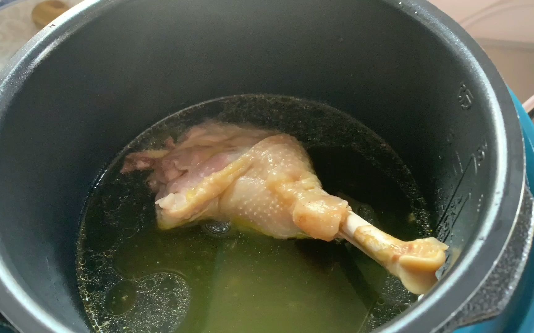 一个超简单的鸡腿吃法，煮10分钟簡單美味 | Foodlife