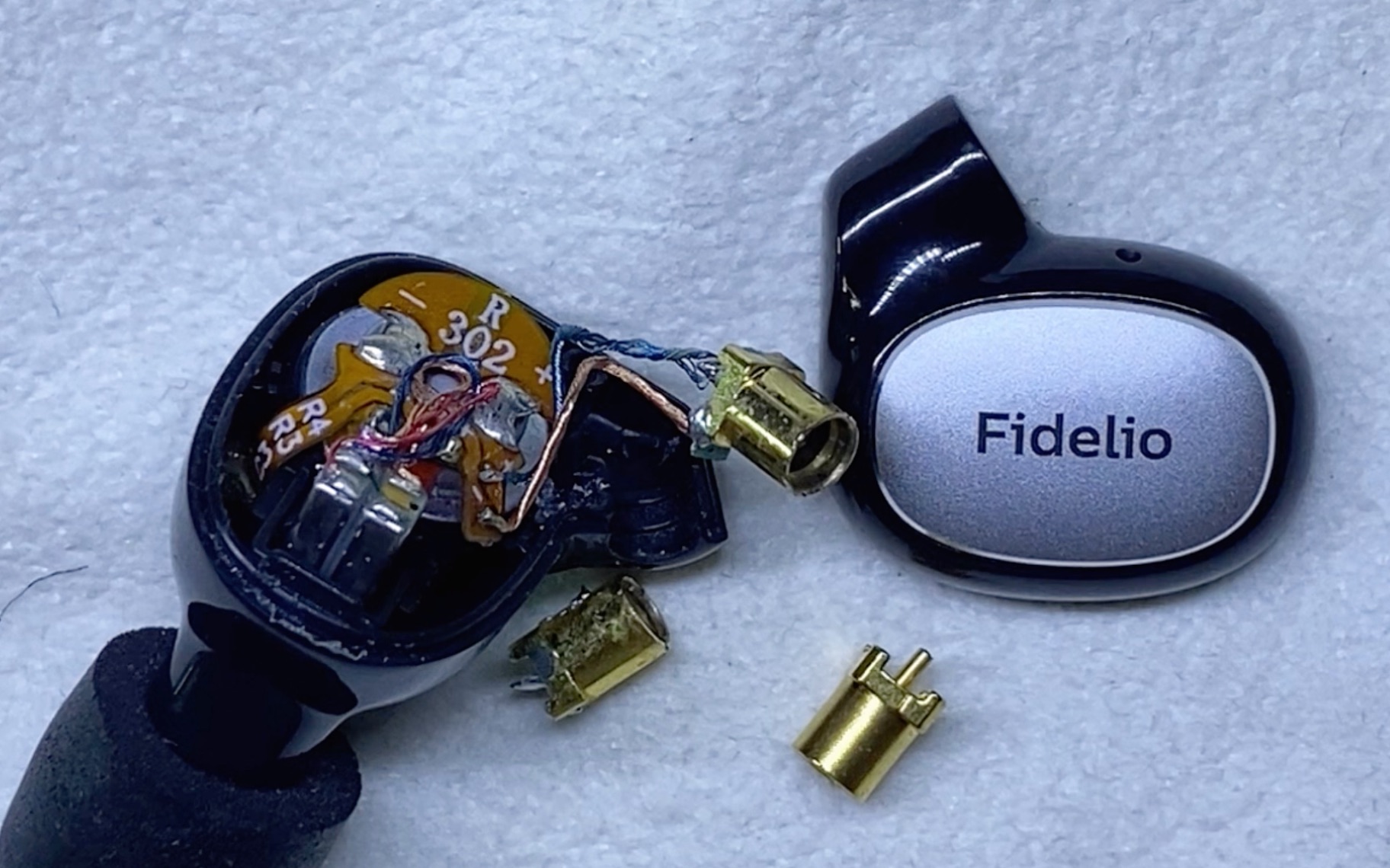 刷新我的认知，飞利浦还造耳机，价格还非常的漂亮！你看值不值