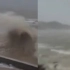 直击台风“杜苏芮”登陆：晋江沿海惊涛骇浪 大风呼啸镜头剧烈晃动