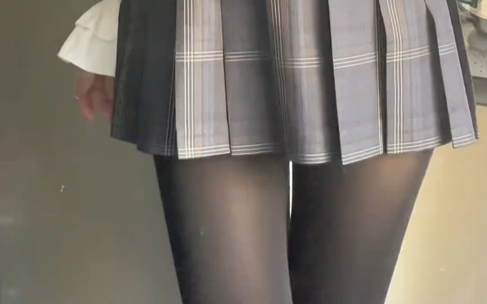 Thick Black Aesthetics, Pantyhose Edition