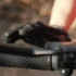 手握自行车车把手 高清1080P 视频素材