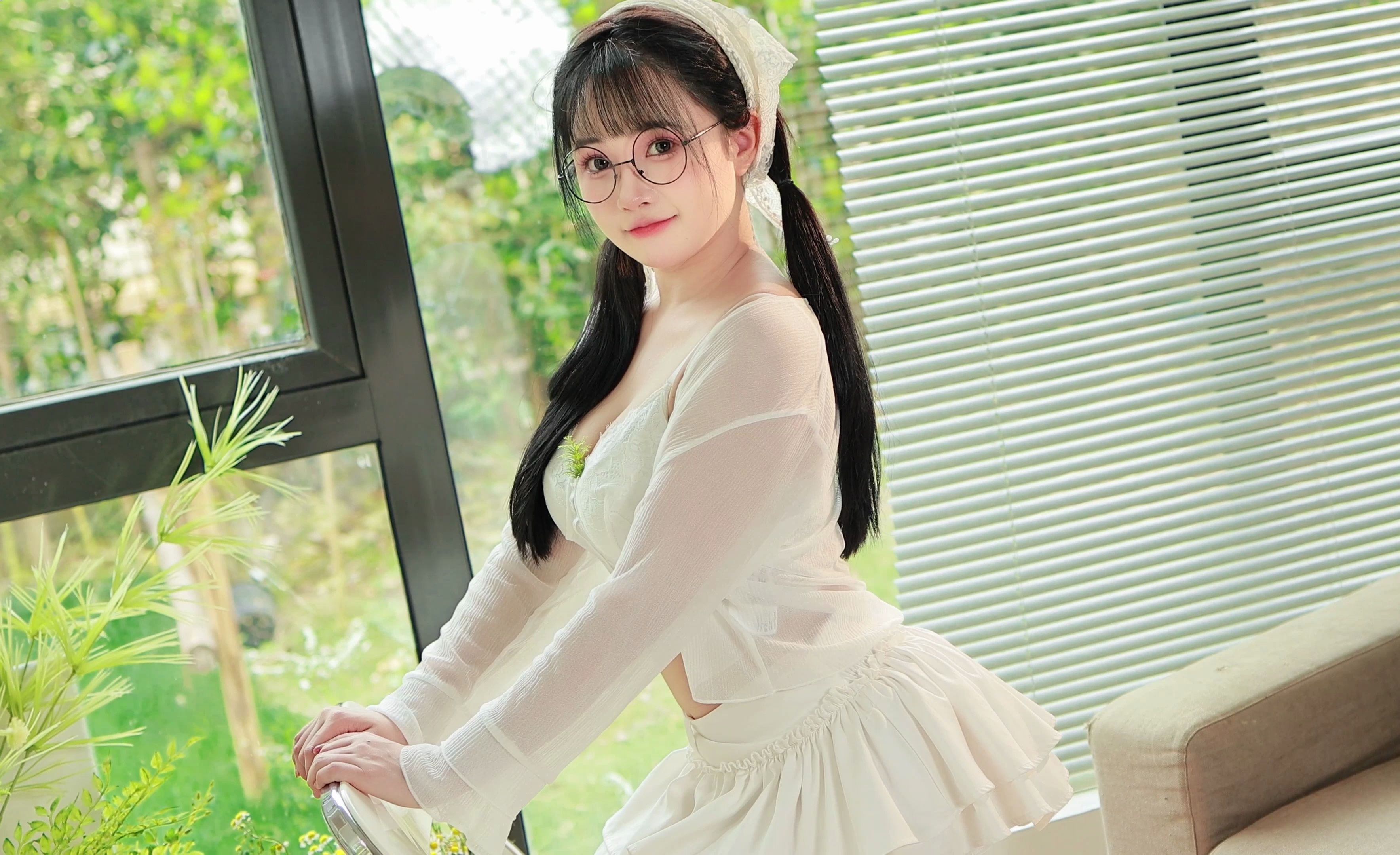 My favorite spring green, don't you?