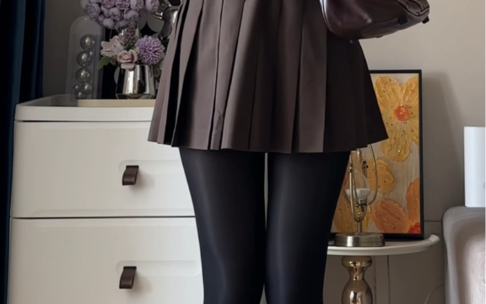 lit. return of the Thick and Black (idiom); fig. to return to the scene with a vengeance