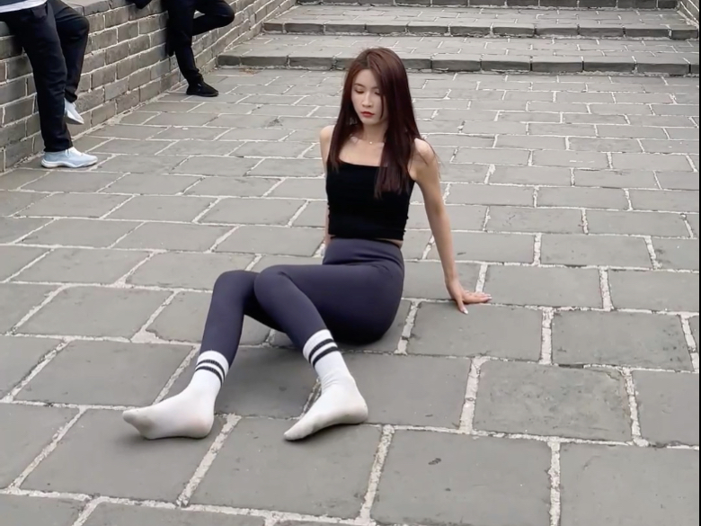 谁说女子不如男？这长城跪着我都要走完！！