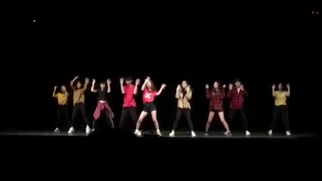 美国高中韩舞翻跳（305）