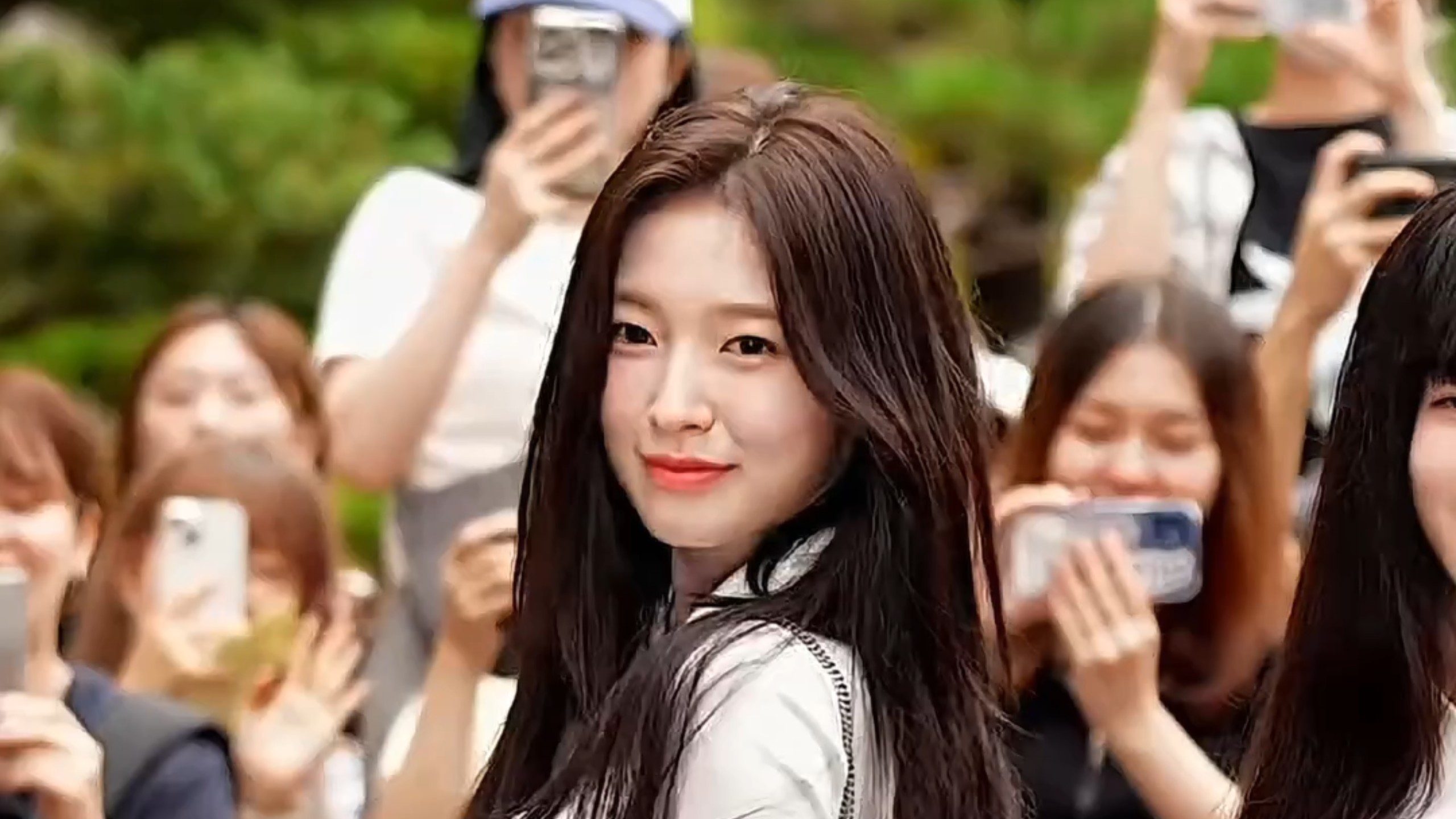 #崔乂园 #清纯女神呐 #紧身牛仔裤 #明星穿搭