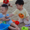 如何机智化解小宝宝抢玩具