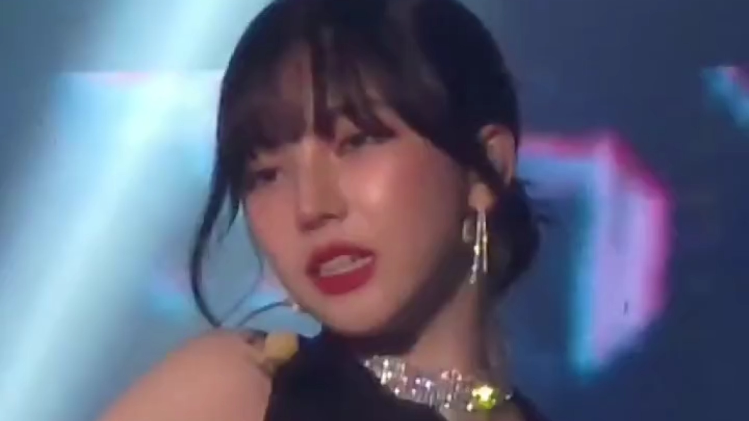 柳智敏震感强烈