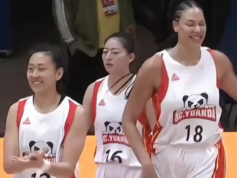 中国女篮冠军队！直接五上五下！