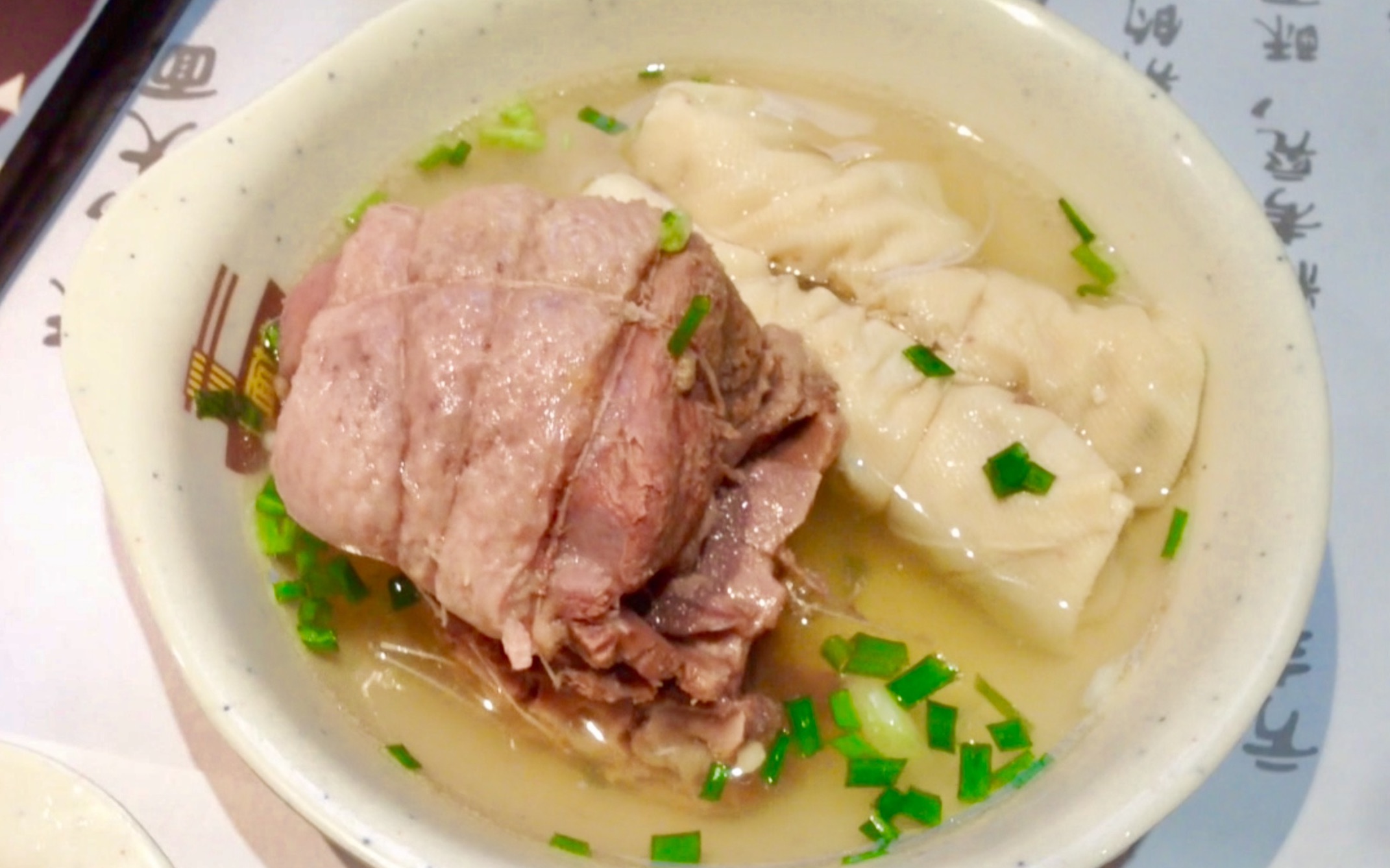【大块酥鸭大面】到底是什么味道?【小达达】吃遍上海