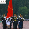 河南中医药大学2023级新生军训汇报表演