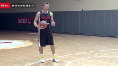 <em class="keyword">加农贝克</em>教学球场上简单粗暴的招式