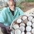 【印度乡村料理】震惊!印度人居然用这东西开椰子，神厨用100个椰子做椰子油，喂,太浪费了吧!
