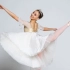 【芭蕾】「第49届洛桑」戏精小美女Petra Johnson —《天鹅湖》一幕王子的朋友三人舞