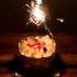生日快乐！一起吹蜡烛吃蛋糕吧！