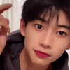 小学男孩的腹肌都这么强了吗