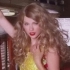 【Taylor Swift】“惊鸿一瞥，怦然心动。”