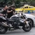 （这也能解说？！）重庆街头拳击赛，摩托VS敞篷！谁才是真正最拉风的仔？！【倒放版】