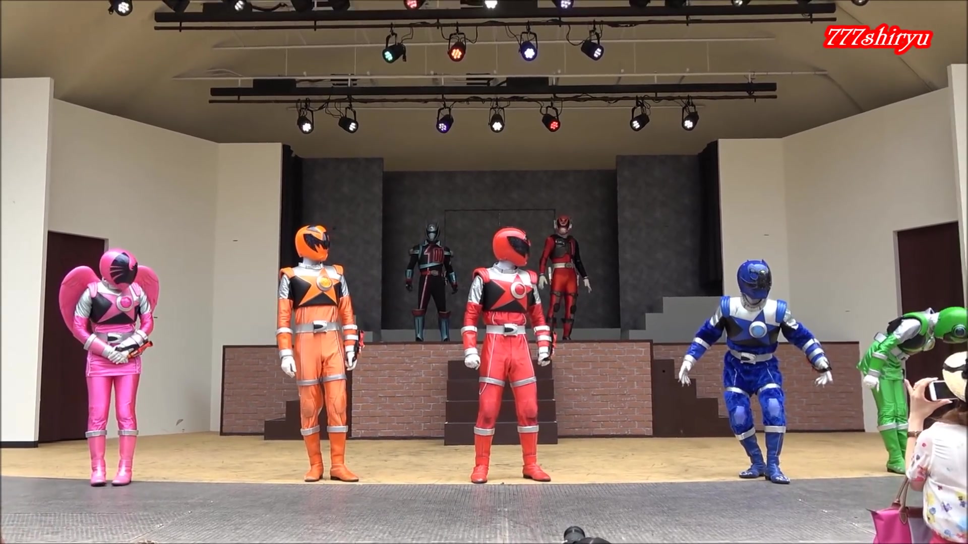 「宇宙战队球连者 vs 特搜战队刑事连者」天鹰粉 特搜至尊 舞台表演