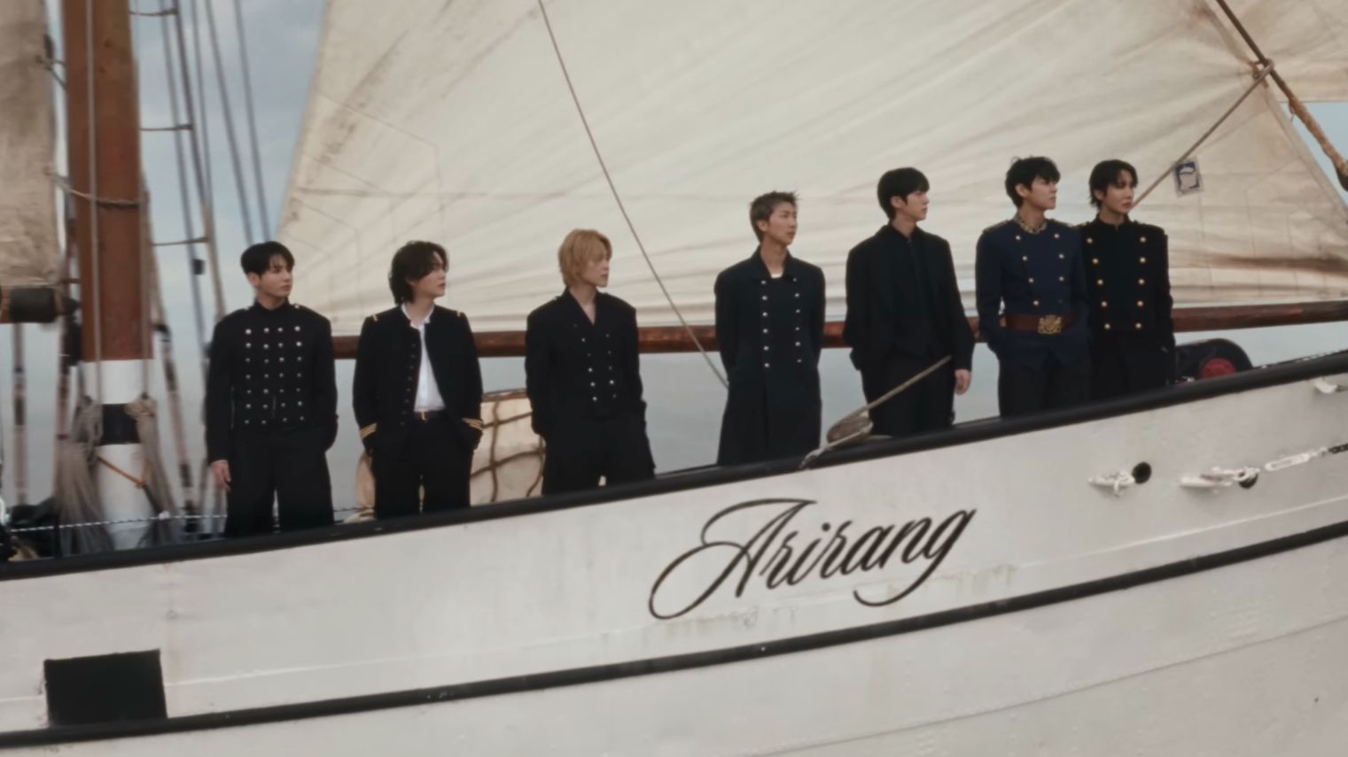 万众期待！防弹少年团BTS强势回归新单SWIM【4K】mv大首播！收录在刚刚发行的新专辑《ARIRANG》里！好听不？！