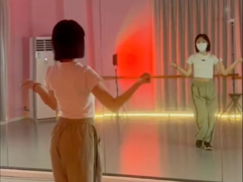 [Bunny / Little Talent / Jazz Dance] Beep Beep Beep ~ Jazz Dance Beginner's Practice Room Routine ( ̀ ⌄ ́)!