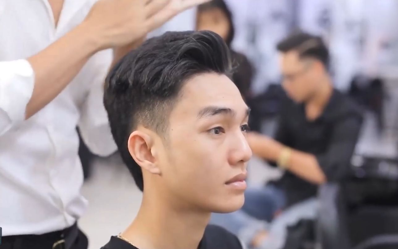 换掉"狗啃式"刘海,短发秋冬剪三七分图片帅!男生上刘海发型眉毛图片
