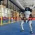 波士顿动力的机器人不光能跑步，空翻，大跳，搬箱子，现在都能组团跳舞了