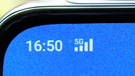 【何同学】有多快？5G在日常使用中的真实体验